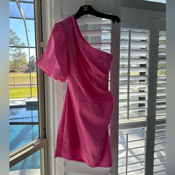 STRUT & BOLT Barbie Pink One Shoulder Mini Dress Size Small - Picture 4 of 5